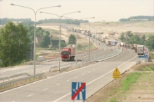 Jędrzychowice : Autostrada obok przejścia granicznego (fot. 2) [Dokument ikonograficzny]