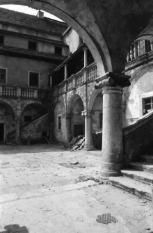 Zamek w Płakowicach (fot.1) [Dokument ikonograficzny]