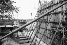 Budowa most&oacute;w na Nysie (fot. 1) [Dokument ikonograficzny]