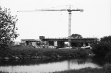 Budowa mostów na Nysie (fot. 5) [Dokument ikonograficzny]