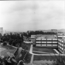 Jelenia Góra : Szkoła Podstawowa nr 11 (fot. 2) [Dokument ikonograficzny]