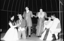 Śluby panieńskie czyli Magnetyzm serca (fot. 4) [Dokument ikonograficzny]