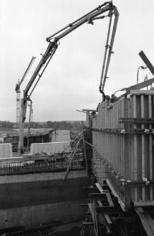 Budowa most&oacute;w na Nysie (fot. 8) [Dokument ikonograficzny]