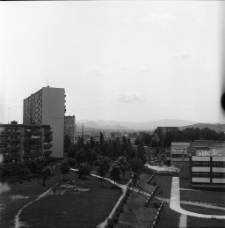 Jelenia Góra - Plac zabaw przy ulicy Moniuszki [Dokument ikonograficzny]