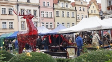 44. Jeleniog&oacute;rski Jarmark Staroci i Osobliwości (fot. 1) [Dokument ikonograficzny]