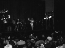 Koncert Krzysztofa Krawczyka w Jeleniej Górze (fot. 2) [Dokument ikonograficzny]