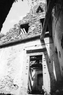 Zamek Lipa (fot. 4) [Dokument ikonograficzny]