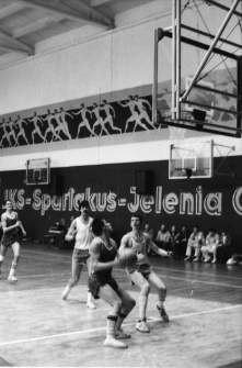 Turniej koszykówki seniorów (fot. 3) [Dokument ikonograficzny]