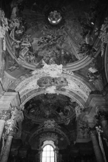 Sanktuarium Matki Bożej Łaskawej w Krzeszowie (fot. 1) [Dokument ikonograficzny]