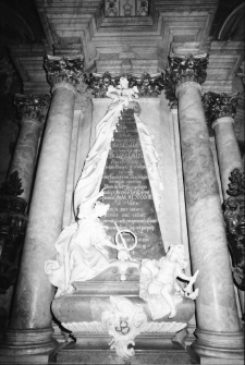 Sanktuarium Matki Bożej Łaskawej w Krzeszowie (fot. 6) [Dokument ikonograficzny]