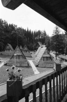 Karpacz - Ośrodek Wypoczynkowy "Bacówki" (fot. 2) [Dokument ikonograficzny]