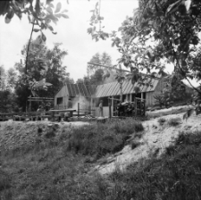 Komarno - Szałas "Muflon" (fot. 2) [Dokument ikonograficzny]