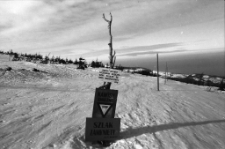 Znaki ostrzegawcze w Karkonoszach [Dokument ikonograficzny]