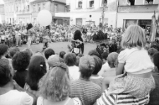 VIII Międzynarodowy Festiwal Teatrów Ulicznych (fot. 3) [Dokument ikonograficzny]