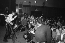 Koncert zespołu Wilki w Gencjanie (fot. 1) [Dokument ikonograficzny]