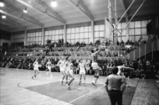 Mecz koszyk&oacute;wki JKS Spartakus - Resovia (fot. 4) [Dokument ikonograficzny]