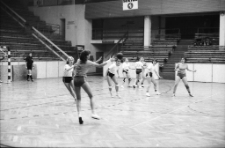 Turniej piłki ręcznej z okazji 68. Rocznicy Rewolucji Październikowej (fot. 4) [Dokument ikonograficzny]