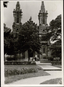 Kości&oacute;ł Świetych Apostoł&oacute;w Piora i Pawła w Ciechocinku [Dokument ikonograficzny]