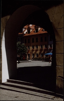 Pod Arkadami [Dokument ikonograficzny]