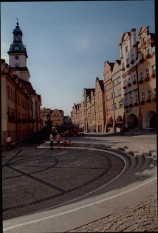 Wokół Ratusza [Dokument ikonograficzny]