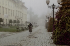 Mglisty Plac Piastowski [2] [Dokument ikonograficzny]