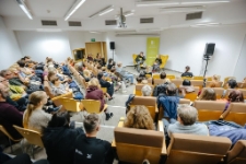 Spotkanie autorskie z Mieczysławem Gorzką (fot. 15) [Dokument ikonograficzny]