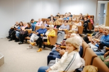 Spotkanie autorskie z Mają Wesołowską (fot. 5) [Dokument ikonograficzny]