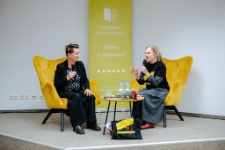 Spotkanie autorskie z Mają Wesołowską (fot. 6) [Dokument ikonograficzny]