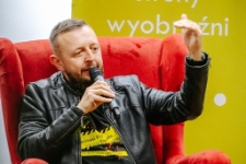 Spotkanie autorskie z Michałem Śmielakiem (fot. 25) [Dokument ikonograficzny]