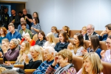 Spotkanie autorskie z Michałem Śmielakiem (fot. 35) [Dokument ikonograficzny]