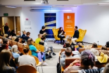 Spotkanie autorskie z Marcelem Mossem (fot. 8) [Dokument ikonograficzny]