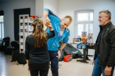 Warsztaty z Jeleniog&oacute;rskim Klubem Aikido Seizan Dojo (fot. 11) [Dokument ikonograficzny]