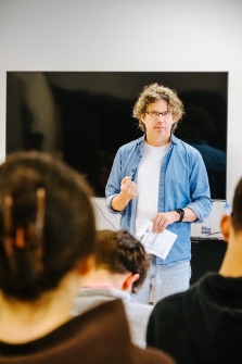 Spotkanie dla młodzieży &ndash; Boguś Janiszewski (fot. 5) [Dokument ikonograficzny]