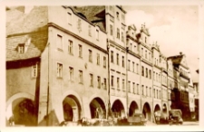 Jelenia Góra : Kamienice podsieniowe w rynku [Dokument ikonograficzny]