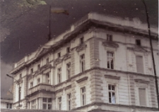 Urząd Miasta w wodzie [Dokument ikonograficzny]