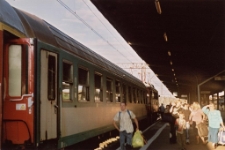 Pociągiem do W-wy [Dokument ikonograficzny]