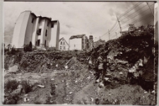 Ząb czasu. Bliżej [Dokument ikonograficzny]