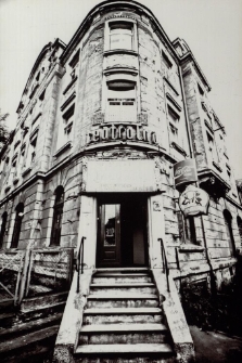 Teatralna kiedys i dziś [Dokument ikonograficzny]