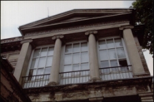 Kolumny jońskie na Alei Wojska Polskiego [Dokument ikonograficzny]