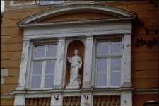 Muza Erato na budynku przy ulicy Norwida [Dokument ikonograficzny]