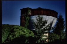 Wyławiacz wł&oacute;kna, pozostałosci dawnej papierni na ul. Wiejskiej [Dokument ikonograficzny]