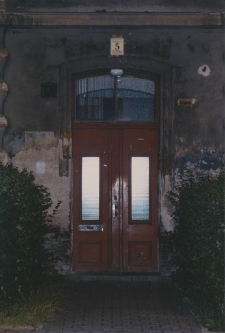 Echo pustych ulic [Dokument ikonograficzny]