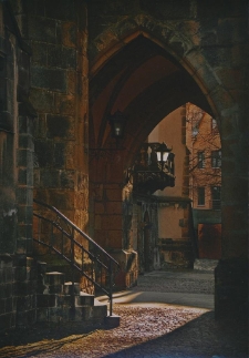 Zaułek kościelny [Dokument ikonograficzny]