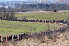 Droga krzyżowa do Krzyża Milenijnego [Dokument ikonograficzny]