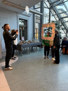 W międzyczasie w Krainie Czar&oacute;w (fot. 22) [Dokument ikonograficzny]