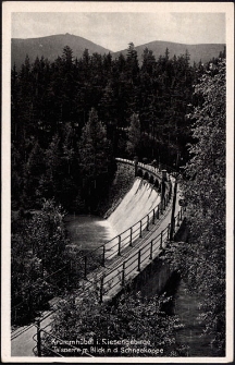 Krummhübel i. Riesengebirge. Talsperre m. Blick n. d. Schneekoppe [Dokument ikonograficzny]