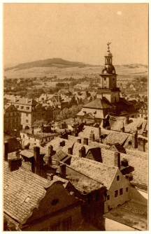 Alt-Hirschberg mit dem Rathaus von der kath. Kirche aus. [Dokument ikonograficzny]